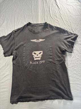 Vintage 2010 Call of Duty: Black Ops Original Promo Skull T-Shirt